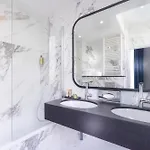 دو بوا شانزليزيه 3* باريس