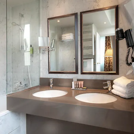 Du Bois Champs-elysées Hotel Parigi