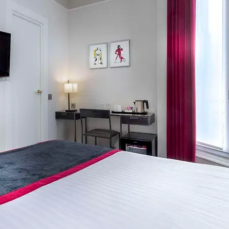 Du Bois Champs-elysées Hotel
