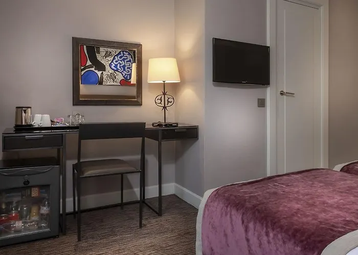 Du Bois Champs-elysées Hotel