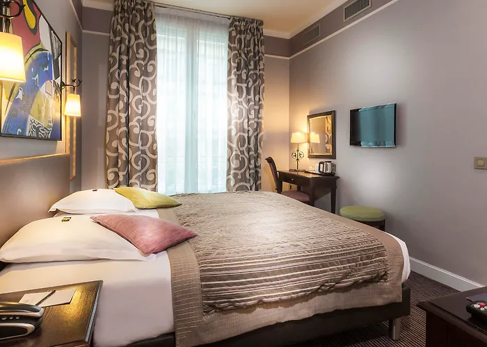 Du Bois Champs-elysées 3* Parigi