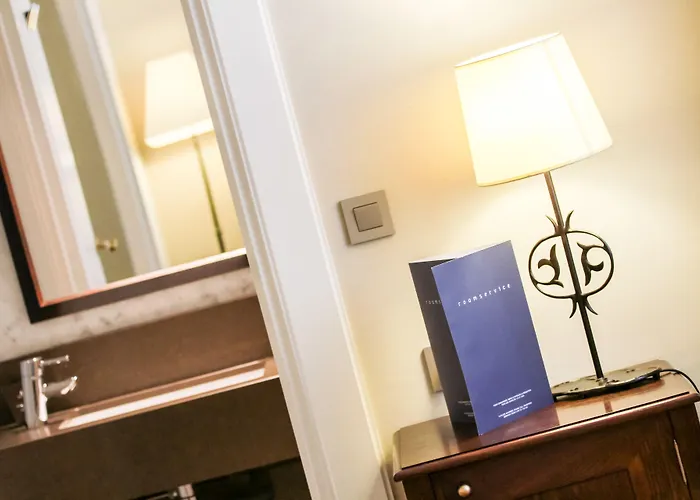 Hotel Du Bois Champs-elysées Parigi