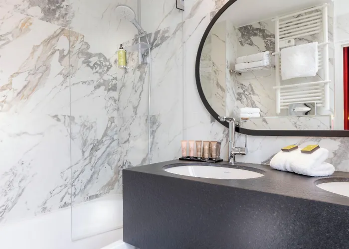 Du Bois Champs-elysées Hotel