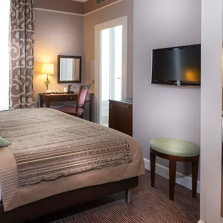 Hotel Du Bois Champs-elysees Paris