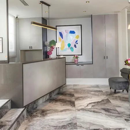 Du Bois Champs-elysees Hotel 3*
