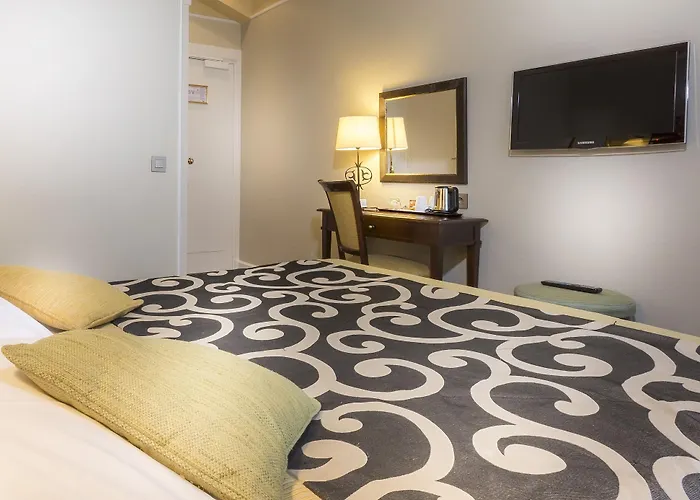 Du Bois Champs-elysees Otel Paris