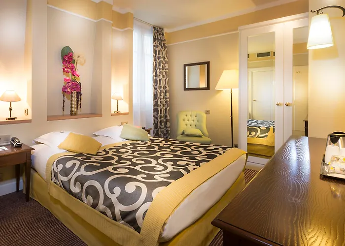 Du Bois Champs-elysees Otel Paris