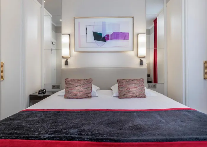 Du Bois Champs-elysees 3*