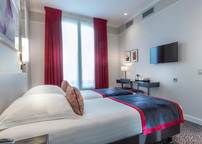 Du Bois Champs-elysees Paris