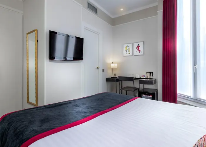 Du Bois Champs-elysées Hotel