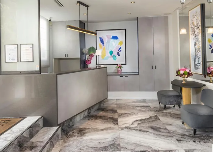 Du Bois Champs-elysees Otel 3*