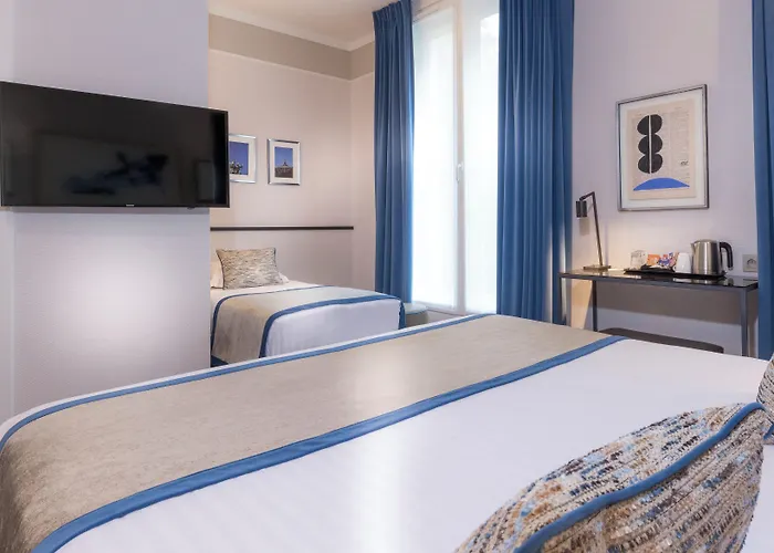 Du Bois Champs-elysees Otel 3*